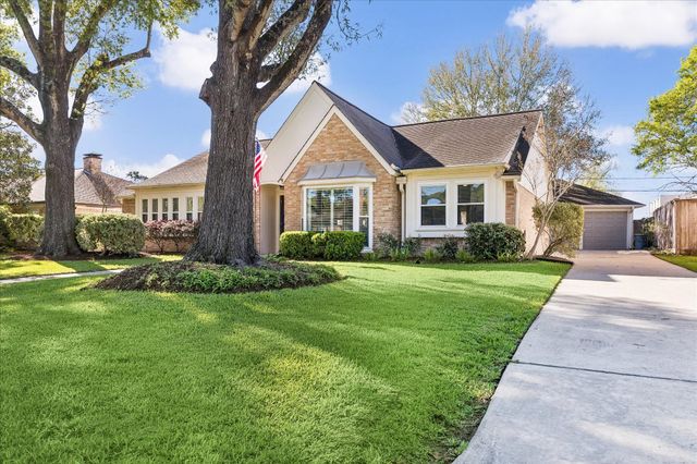 930 Ashford Parkway, Houston, TX 77077