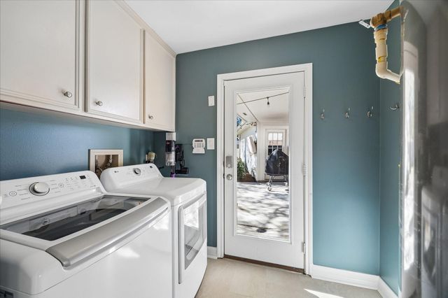 930 Ashford Parkway, Houston, TX 77077