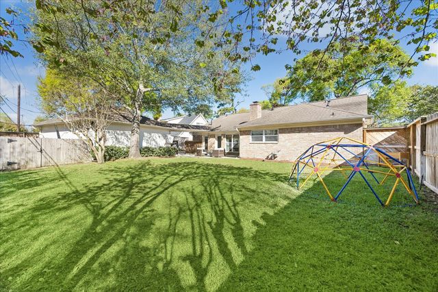 930 Ashford Parkway, Houston, TX 77077