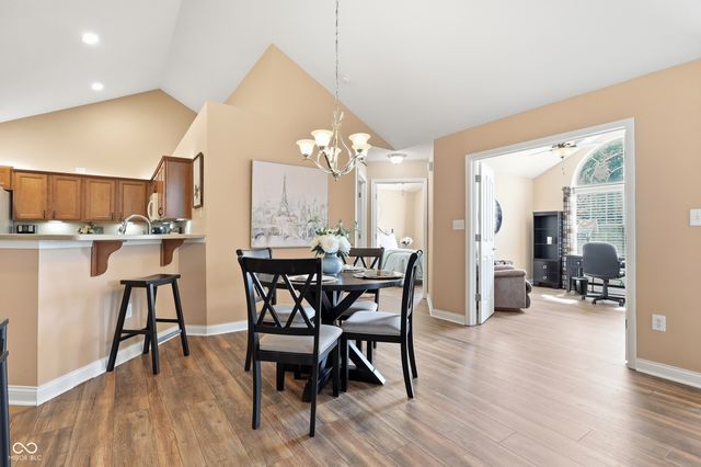13886 Rue Royale Lane 66, Mccordsville, IN 46055