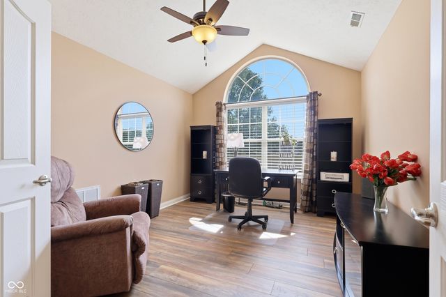 13886 Rue Royale Lane 66, Mccordsville, IN 46055