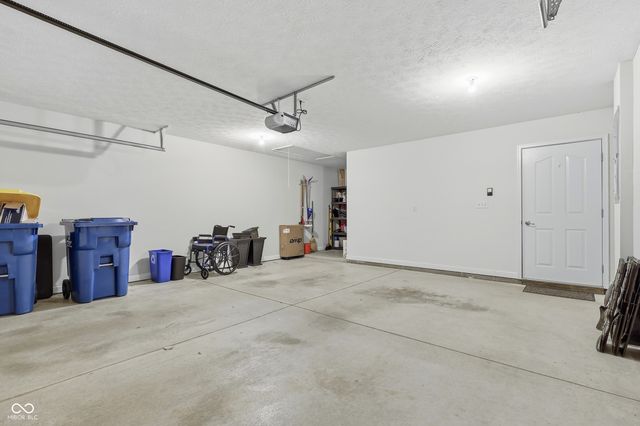 13886 Rue Royale Lane 66, Mccordsville, IN 46055