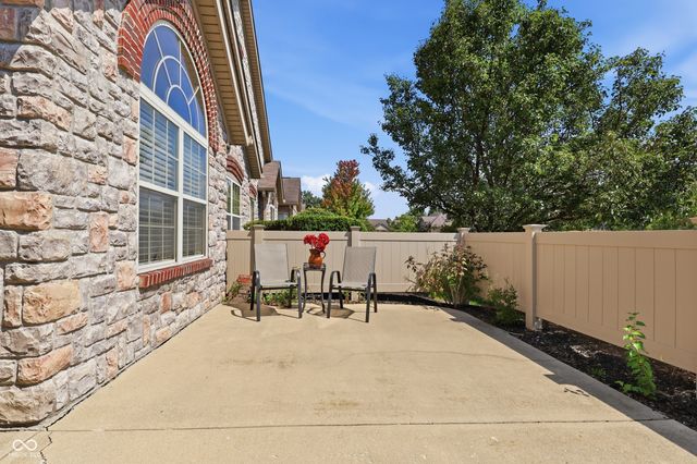 13886 Rue Royale Lane 66, Mccordsville, IN 46055