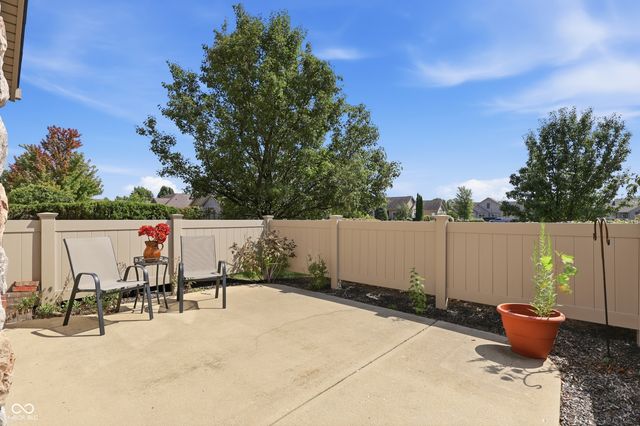 13886 Rue Royale Lane 66, Mccordsville, IN 46055
