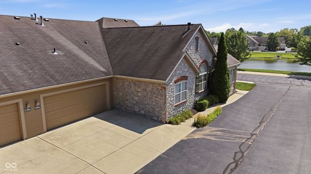 13886 Rue Royale Lane 66, Mccordsville, IN 46055