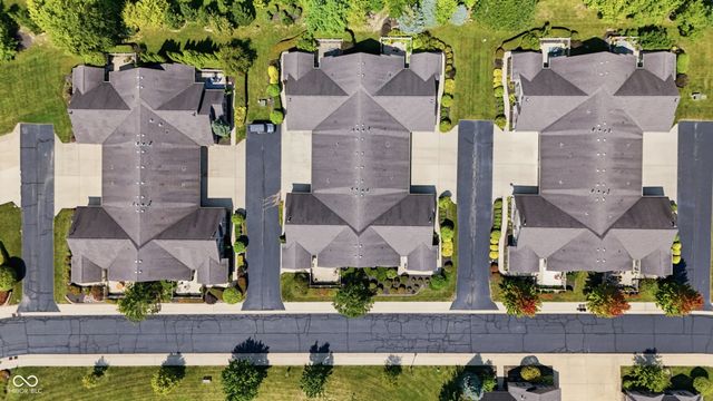 13886 Rue Royale Lane 66, Mccordsville, IN 46055