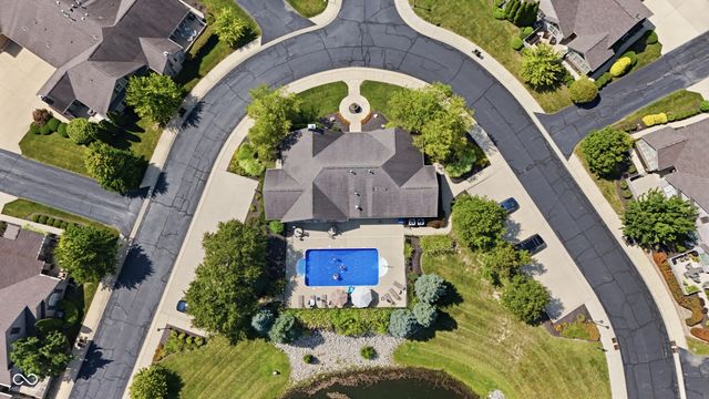 13886 Rue Royale Lane 66, Mccordsville, IN 46055
