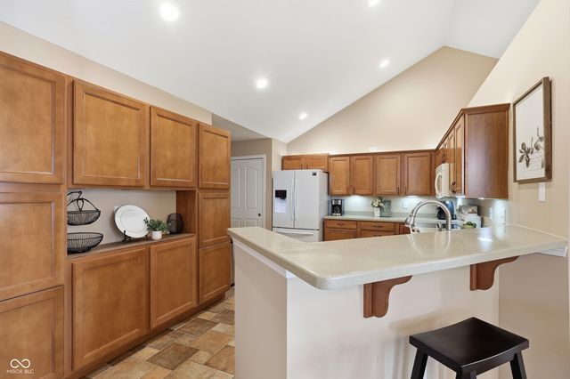 13886 Rue Royale Lane 66, Mccordsville, IN 46055