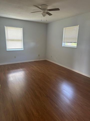 314 SE Evergreen Terrace, Port St. Lucie, Port St Lucie, FL 34983