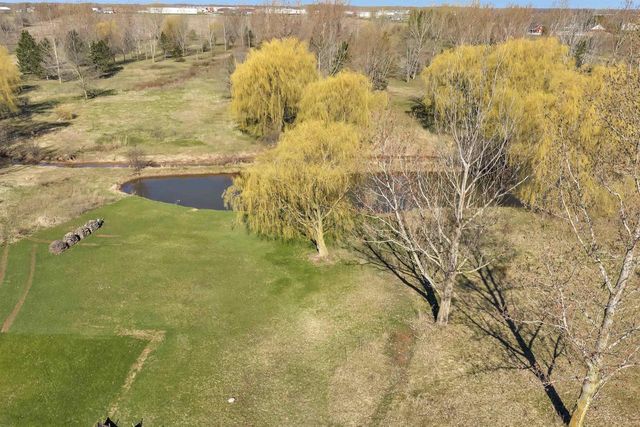 3632 W HANK AVENUE, De Pere, WI 54115