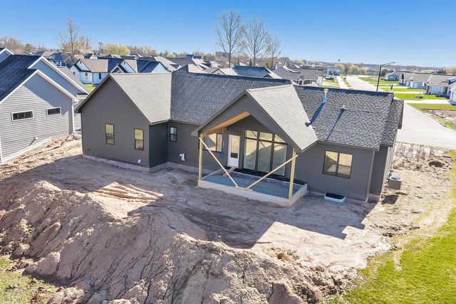 3632 W HANK AVENUE, De Pere, WI 54115