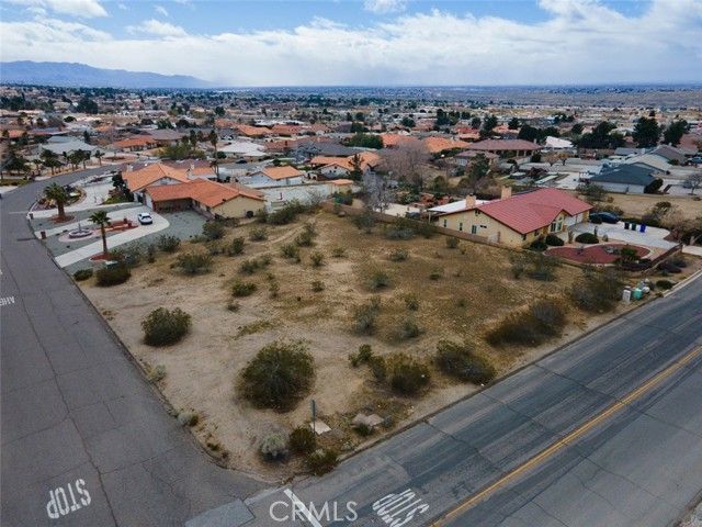 16499 Kamana Road, Apple Valley, CA 92307