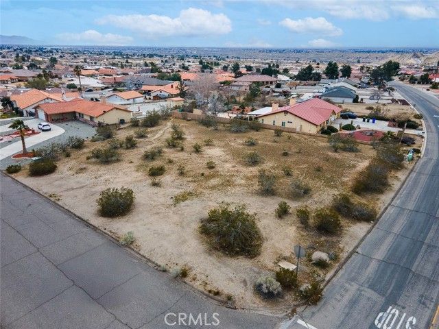 16499 Kamana Road, Apple Valley, CA 92307