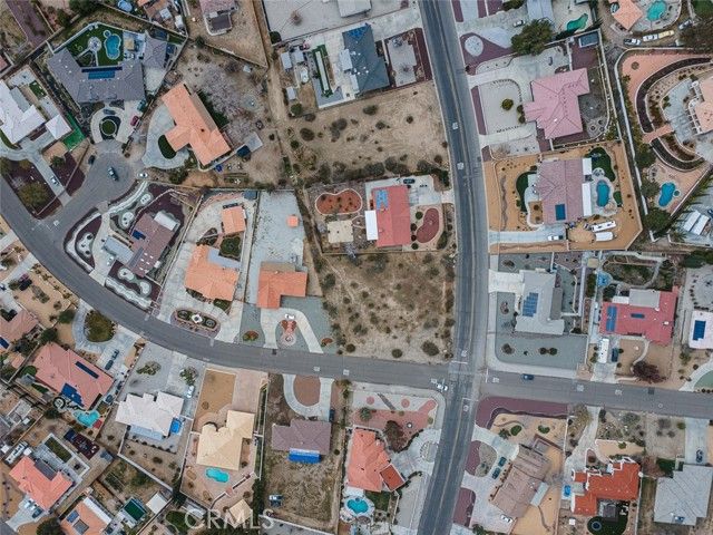 16499 Kamana Road, Apple Valley, CA 92307