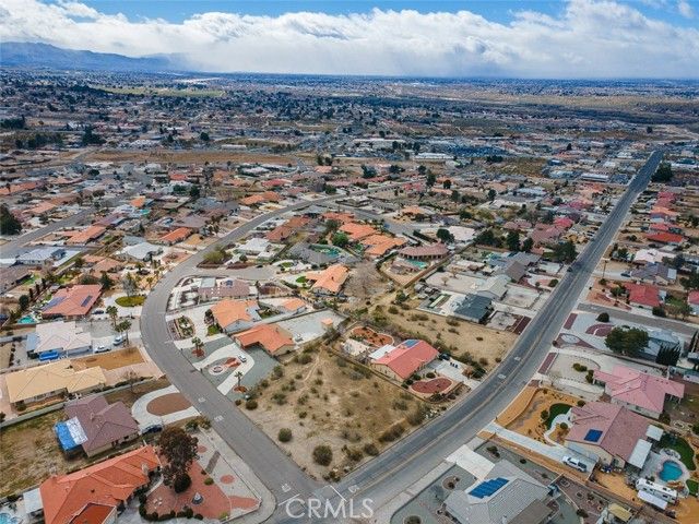 16499 Kamana Road, Apple Valley, CA 92307