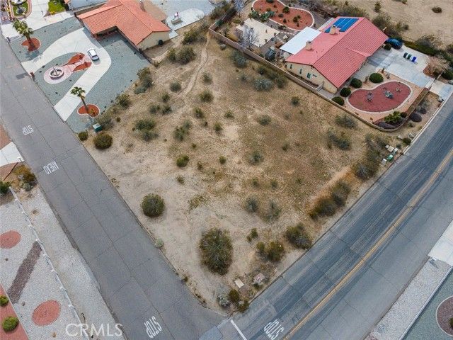 16499 Kamana Road, Apple Valley, CA 92307