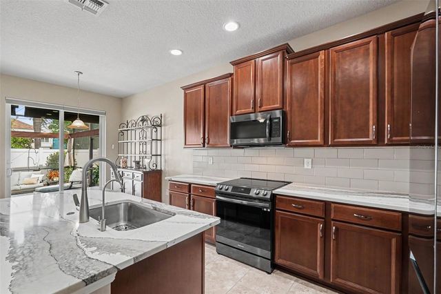 7703 S SPARKMAN STREET, Tampa, FL 33616