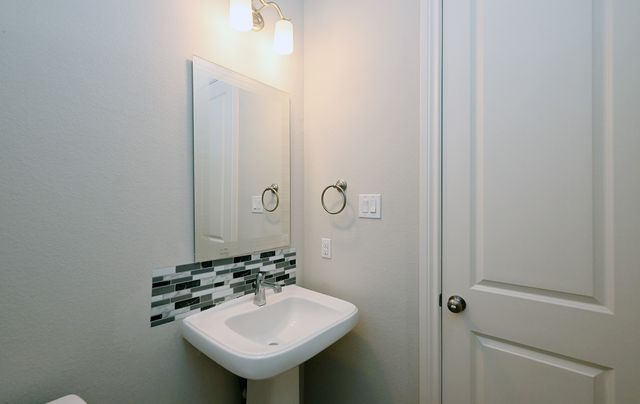 1021 Water Street, Carrollton, TX 75007