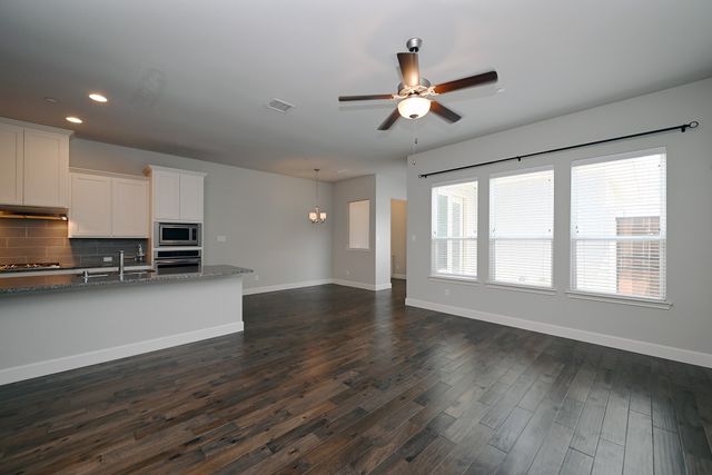 1021 Water Street, Carrollton, TX 75007