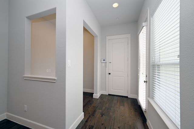 1021 Water Street, Carrollton, TX 75007