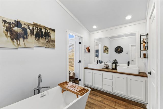 5653 County Road 378, Caldwell, TX 77836