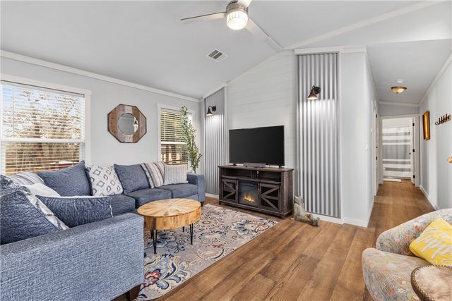 5653 County Road 378, Caldwell, TX 77836