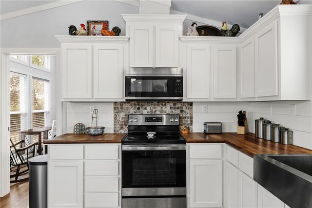 5653 County Road 378, Caldwell, TX 77836