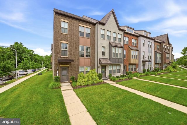 2 CAPITAL CT, Upper Marlboro, MD 20774
