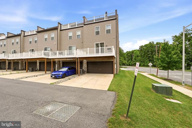 2 CAPITAL CT, Upper Marlboro, MD 20774