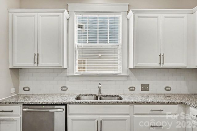 734 Waterscape Court, Rock Hill, SC 29730