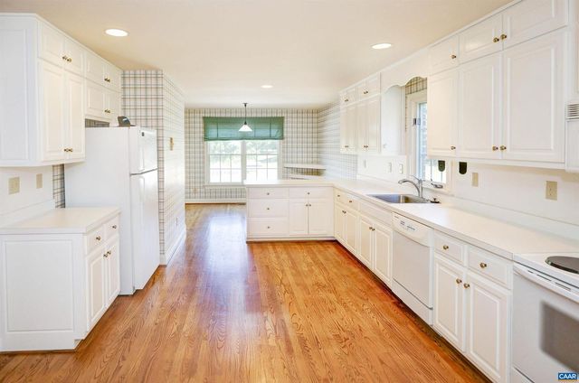 1512 BREMERTON LN, Keswick, VA 22947