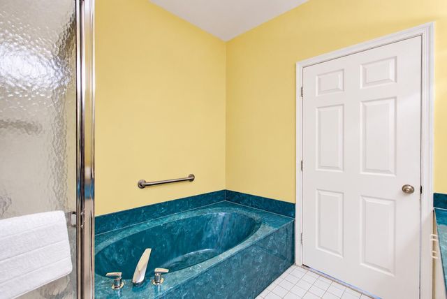 12598 Crystal Pointe Drive B, Boynton Beach, FL 33437