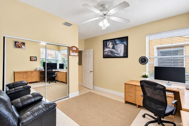 12598 Crystal Pointe Drive B, Boynton Beach, FL 33437