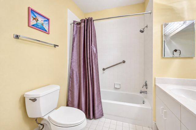 12598 Crystal Pointe Drive B, Boynton Beach, FL 33437