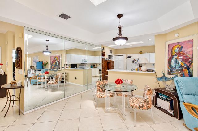 12598 Crystal Pointe Drive B, Boynton Beach, FL 33437