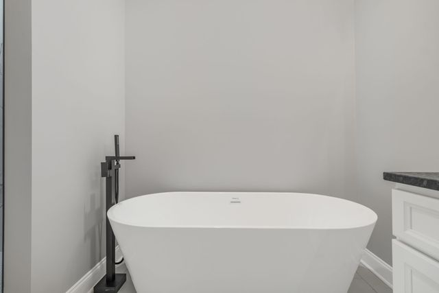 603 Shadow Dr, Shelbyville, TN 37160