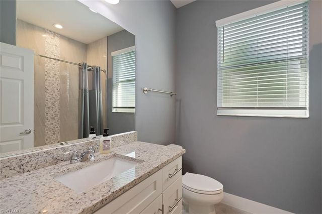 825 SE 5th PL, Cape Coral, FL 33990
