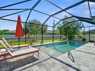 825 SE 5th PL, Cape Coral, FL 33990