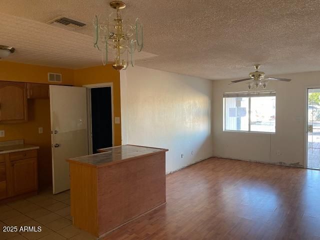 809 W VILLA MARIA Drive, Phoenix, AZ 85023