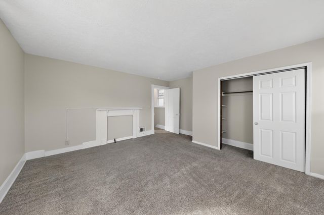 215 W 34th Street, Latonia, KY 41015