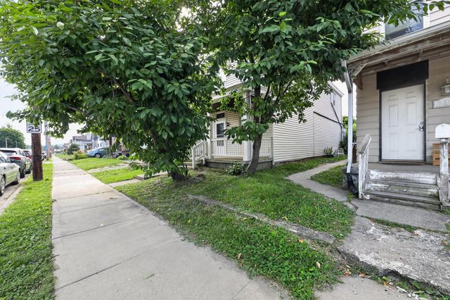 215 W 34th Street, Latonia, KY 41015