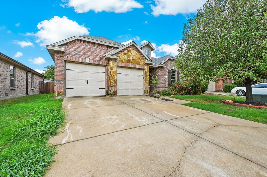 5809 Deck House Road, Fort Worth, TX 76179