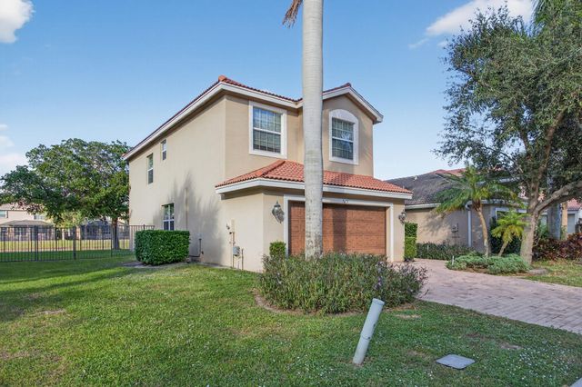 7673 Corkwood Ave, Boynton Beach, FL 33437