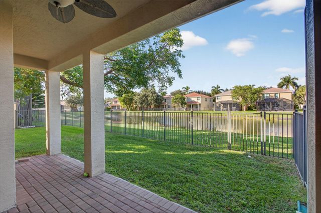7673 Corkwood Ave, Boynton Beach, FL 33437