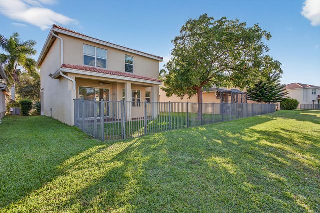7673 Corkwood Ave, Boynton Beach, FL 33437