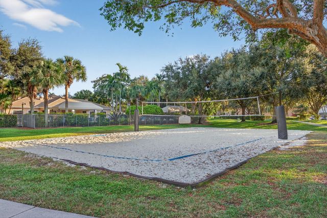 7673 Corkwood Ave, Boynton Beach, FL 33437