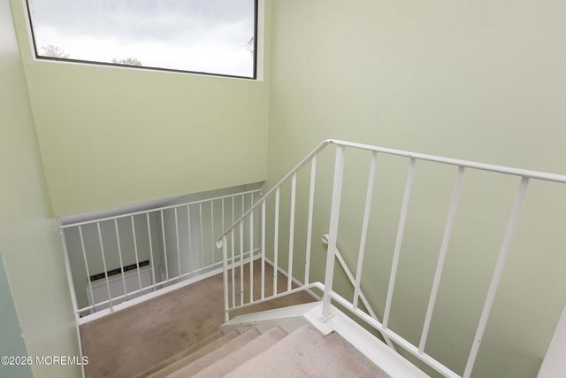253 Clubhouse Drive, Middletown, NJ 07748