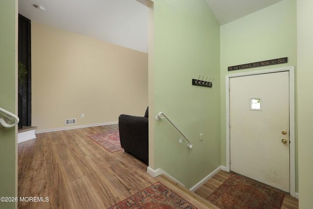 253 Clubhouse Drive, Middletown, NJ 07748