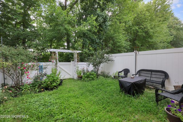 253 Clubhouse Drive, Middletown, NJ 07748