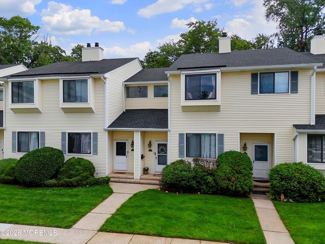 253 Clubhouse Drive, Middletown, NJ 07748